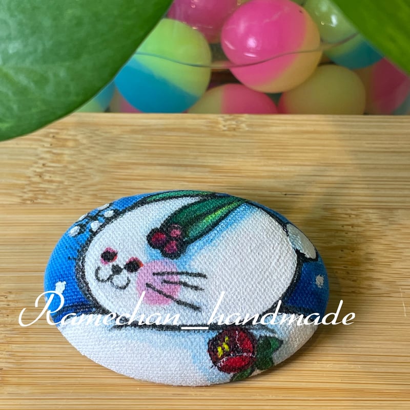 雪うさぎ ブローチ ハンドメイド 手作り 雪 冬 うさぎ 動物 かわいい