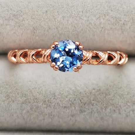 合成アクアマリンのケルティクリング