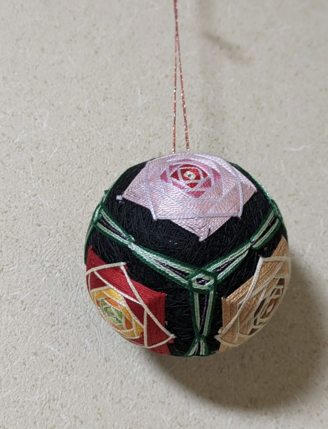 まり 鞠 ハンドメイド 手作り (一部ほつれ、色ハゲ有り) バラ売り可⭕️ 楽天市場】鞠 手芸の通販