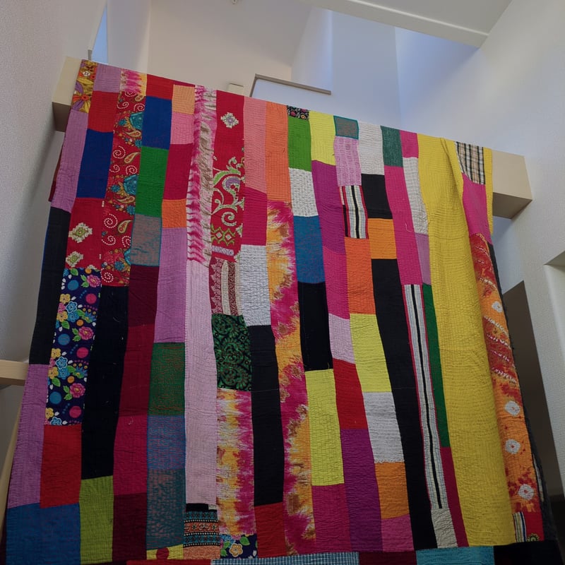 カラフル スクエア型ステッチ ラリーキルト インテリア カンタキルト 377 カラフル スクエア型ステッチ ラリーキルト カンタキルト 377