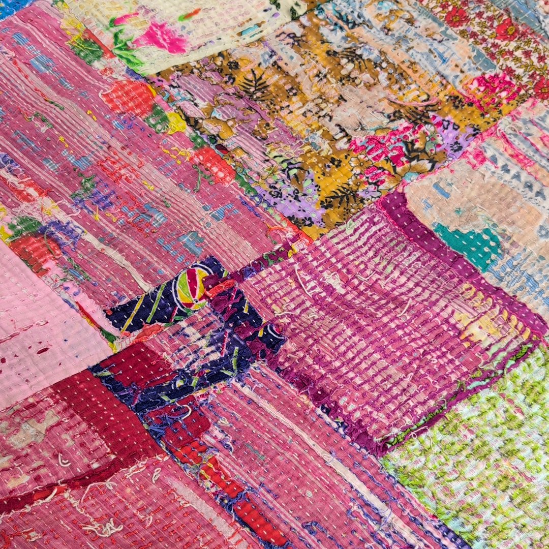 大判 色の万華鏡 ヴィンテージカンタキルト ラリーキルト インド伝統