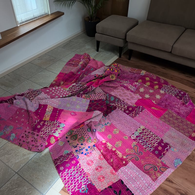 L】 ピンクの恋人 ヴィンテージ カンバディアキルト 706 | Adlang