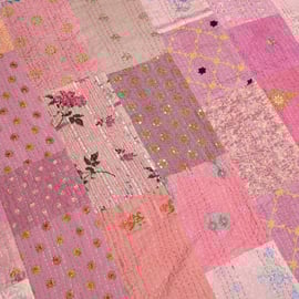 カンバディアキルトとは ～装飾刺繍が美しいインドの布～ | Adlang