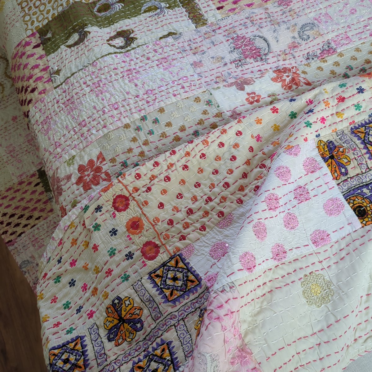 L】ホワイト✕ピンク✕オレンジ カンバディアキルト 363 | Adlang