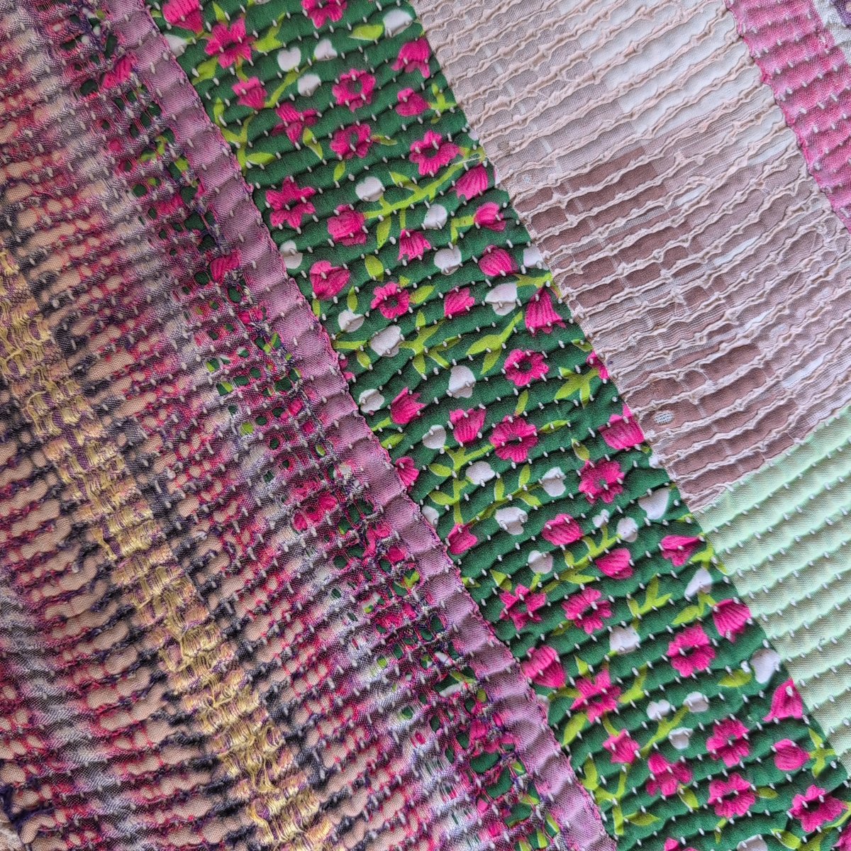 店主おすすめ♡くすみピンク♡ヴィンテージカンタキルト ラリーキルト