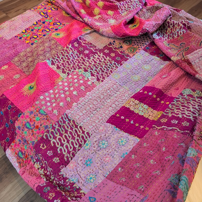 L】 ピンクの恋人 ヴィンテージ カンバディアキルト 706 | Adlang