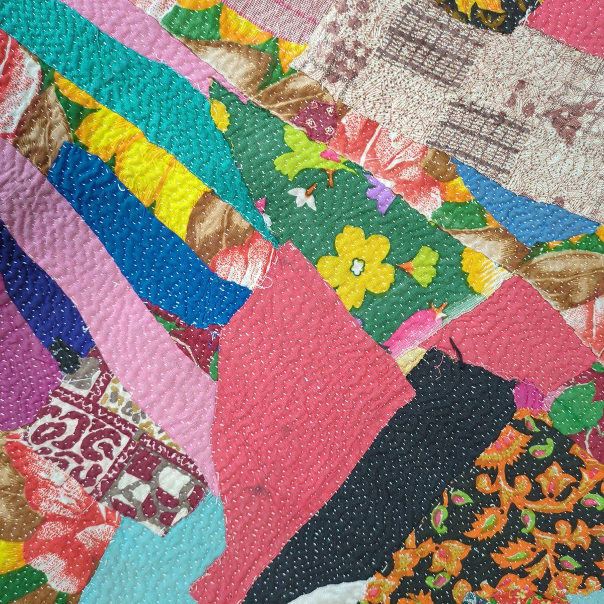 ピンクのシマウマ ブロックプリント ヴィンテージカンタキルトラリーキルト 690 不揃い君4 ラリーキルト ヴィンテージカンタキルト 336 | Adlang