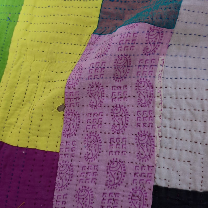 カラフル スクエア型ステッチ ラリーキルト インテリア カンタキルト