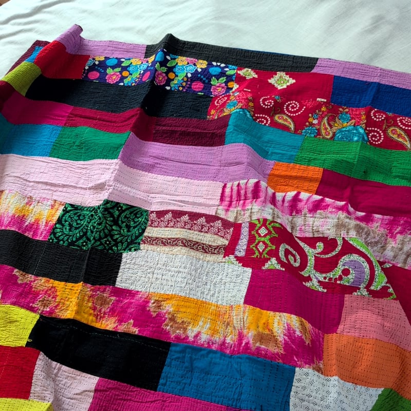 カラフル スクエア型ステッチ ラリーキルト インテリア カンタキルト 377 カラフル スクエア型ステッチ ラリーキルト カンタキルト 377