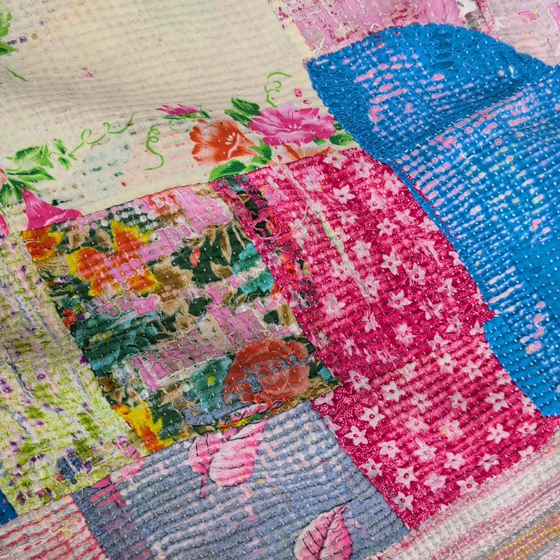 大判 色の万華鏡 ヴィンテージカンタキルト ラリーキルト インド伝統