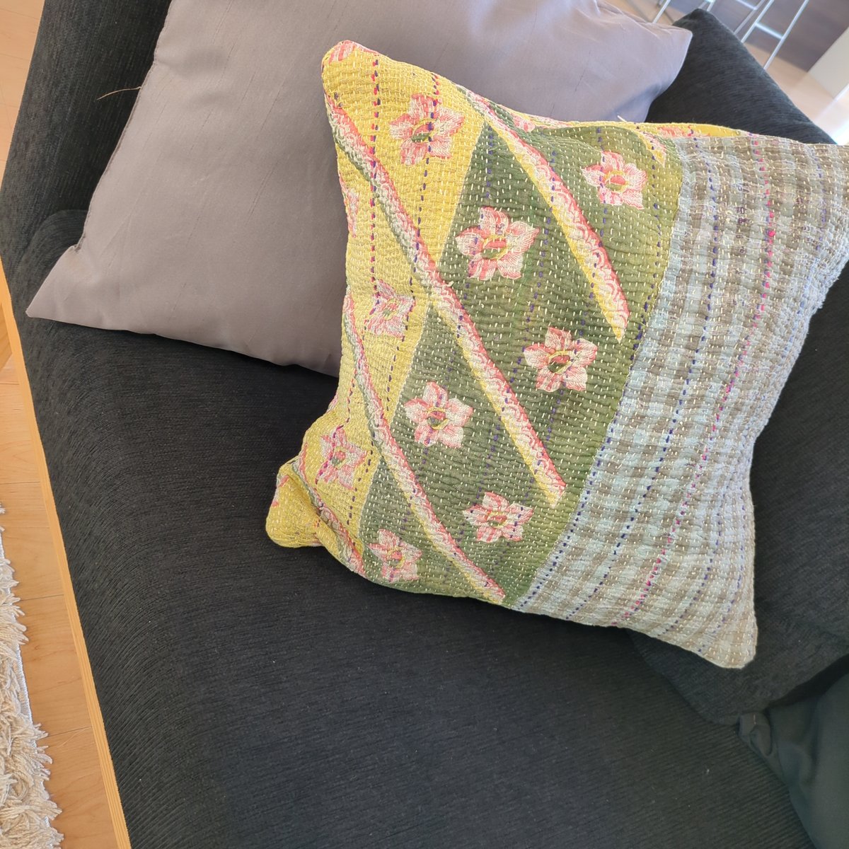 vintage キャンディーハーツ　パズルとyakusokuリメイククッション vintage キャンディーハーツ パズルとyakusokuリメイク