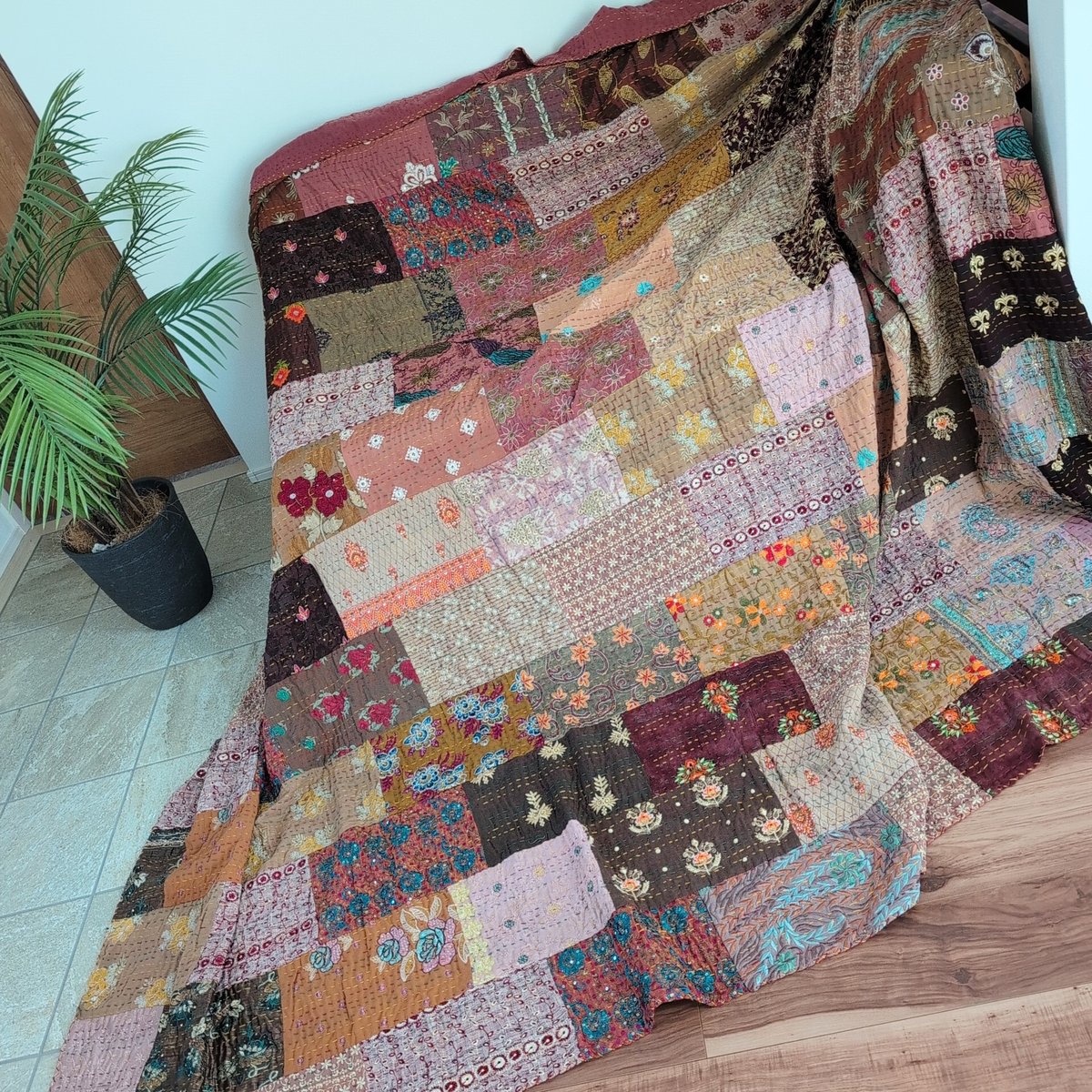 カンバディアキルト L】秋の楽園 パッチワーク カンバディアキルト ハンドメイド 603 | Adlang