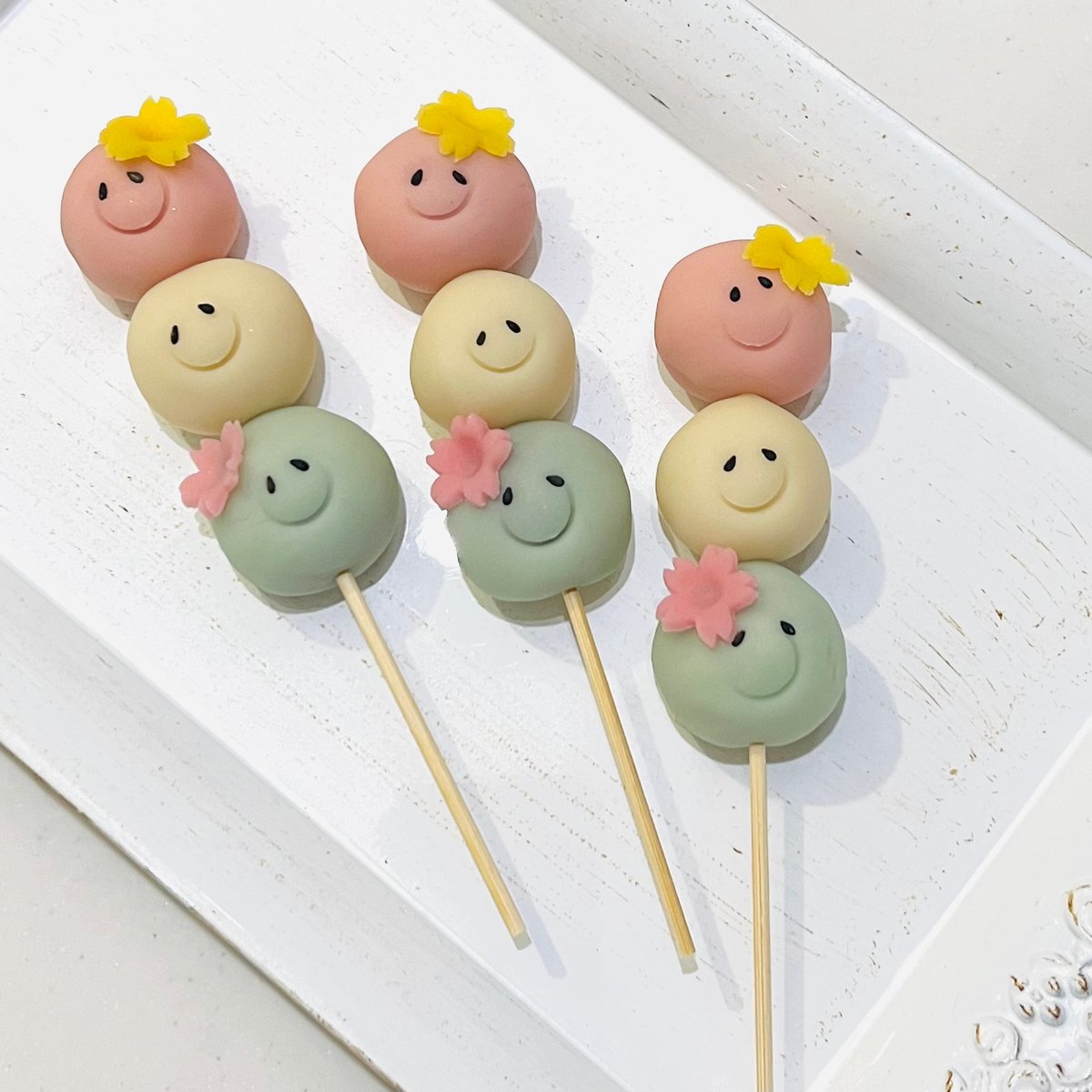 和菓子フェイクスイーツ 【苺の三色団子セット】 春爛漫フラワー団子