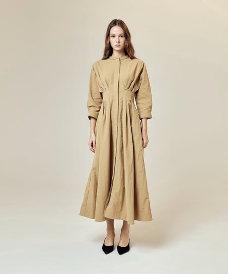 water repellent tuck dress  [beige]