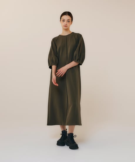 volume sleeve  dress   [khaki]