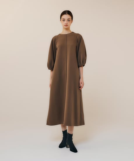 volume sleeve  dress  [mocha]