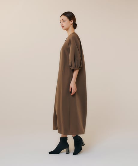 volume sleeve  dress  [mocha]