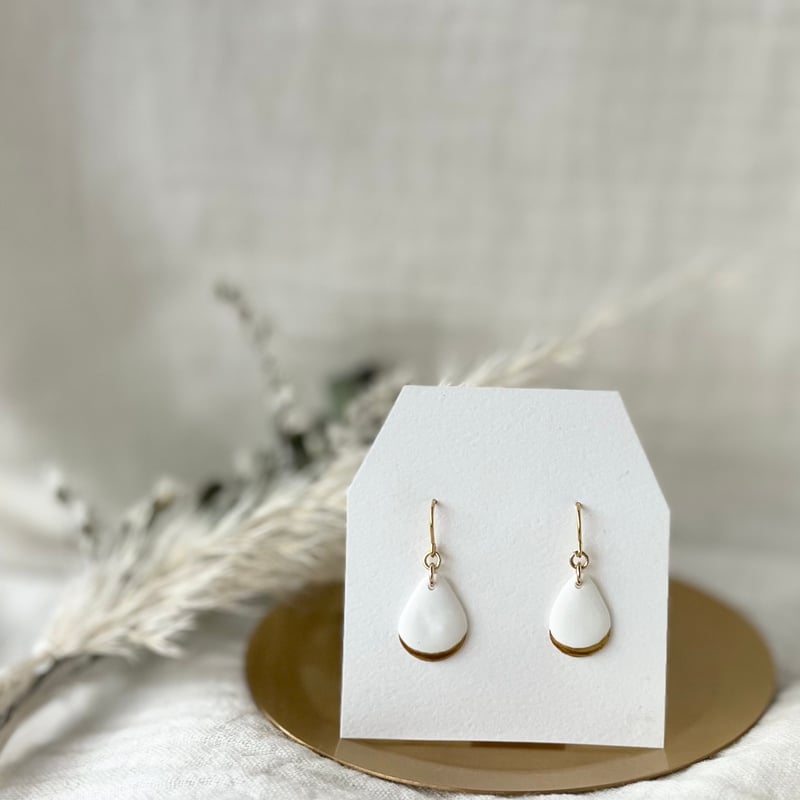 ワインレッドのくまちゃん＆韓国マット雫ビーズのシンプルピアス