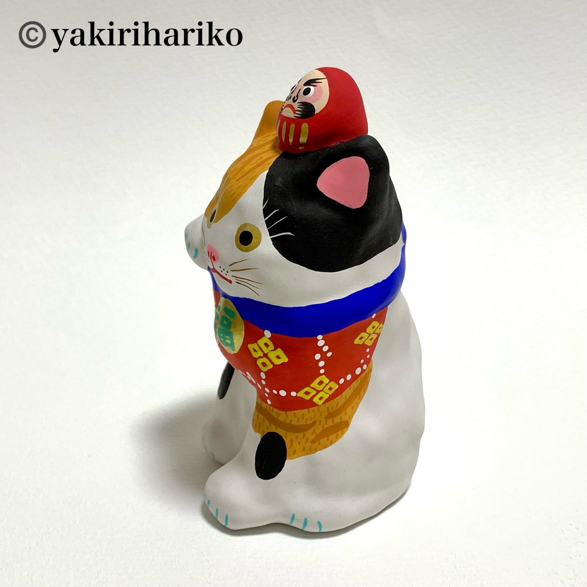 ヤチコダルマ　張り子　だるま抱っこ猫　超レア　三毛猫　限定品 矢切はりこ ダルマ乗せ 招き猫 三毛 | 矢切はりこ