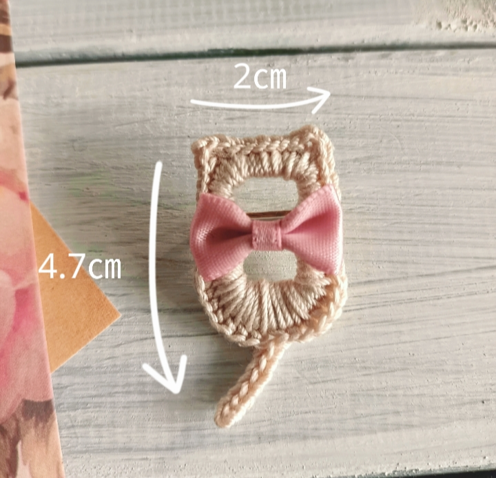 うしネコちゃんブローチ | annes_atelier