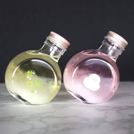 イエローとピンクのストームグラス（ネコ瓶）２個セット