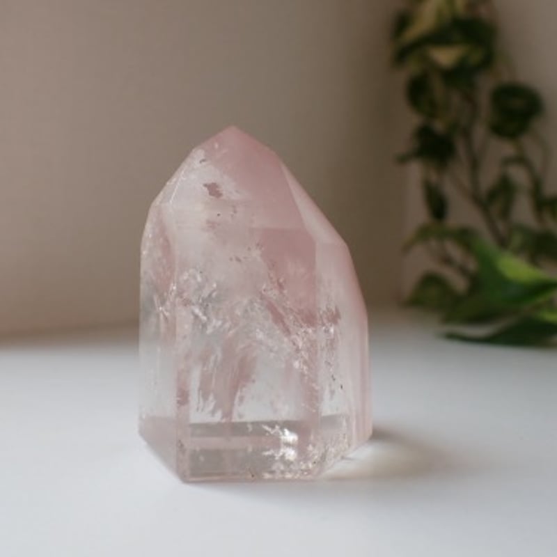 リチウムクォーツ(ピンク)単結晶 リチウムクォーツ(ピンク)単結晶 ピンクリチウムクォーツA