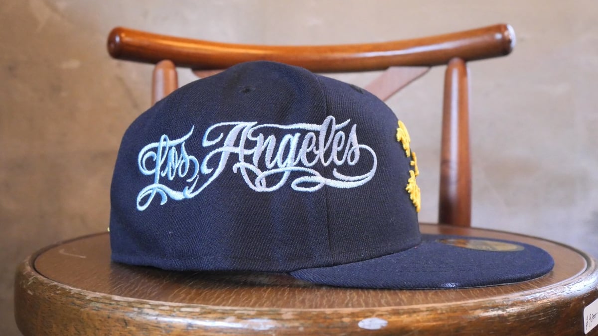 MR CARTOON LOS LA SNAPBACK CAP BLUE 帽子 青 MR CARTOON LOS LA SNAPBACK CAP BLUE 帽子 青