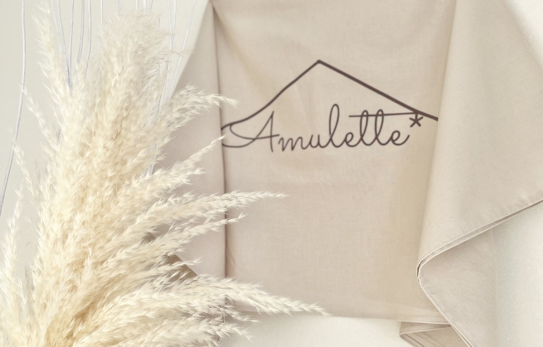 Amulette*