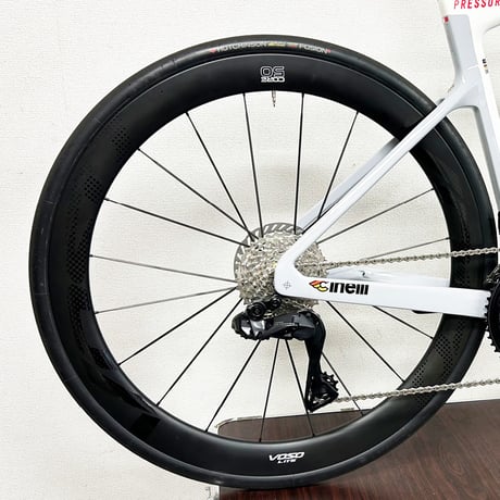 cinelli プレッシャー2 シマノ R8170　アルテグラDi2 完成車 レーシングホワイトパティナ