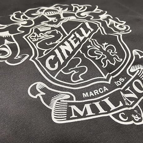 チネリ クルーネックスウェット CREST ブラック
