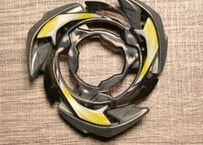 UX15【メインブレード】 ブレイブ 黒黄色 ベイブレードX　ベイブレード　beybladeX