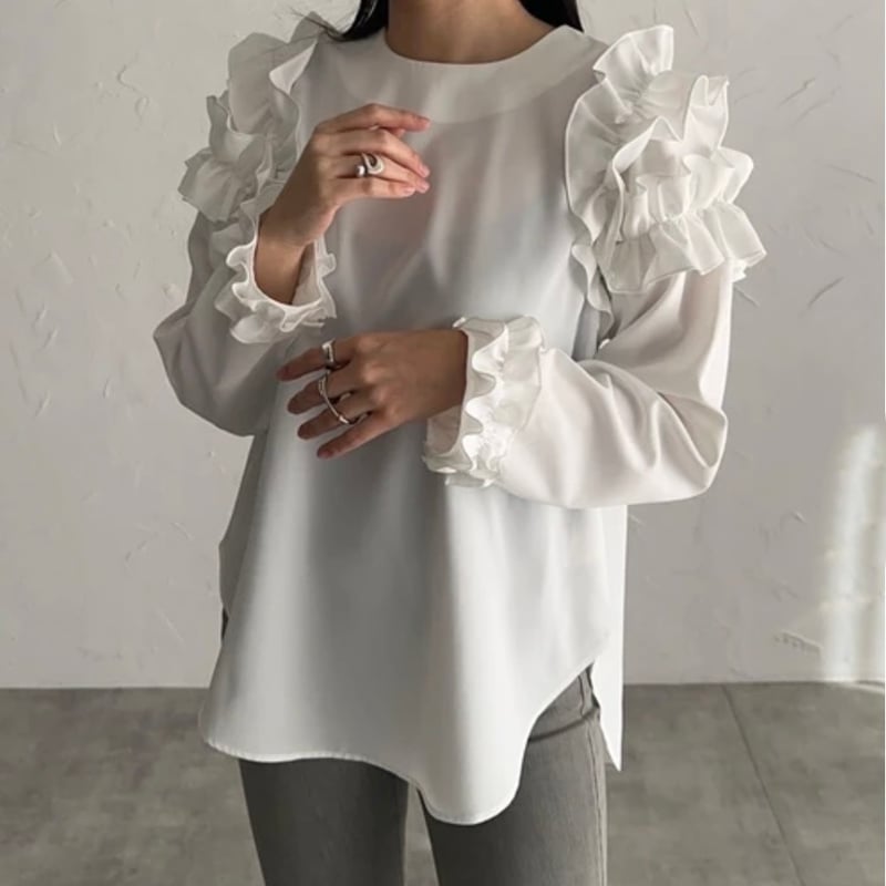 再入荷❗️コンシャスショルダーフリルプルオーバー ブラック