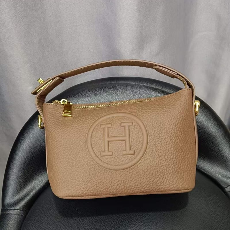 予約】本革 Hロゴ 2way レザー ミニバッグ ショルダーストラップ