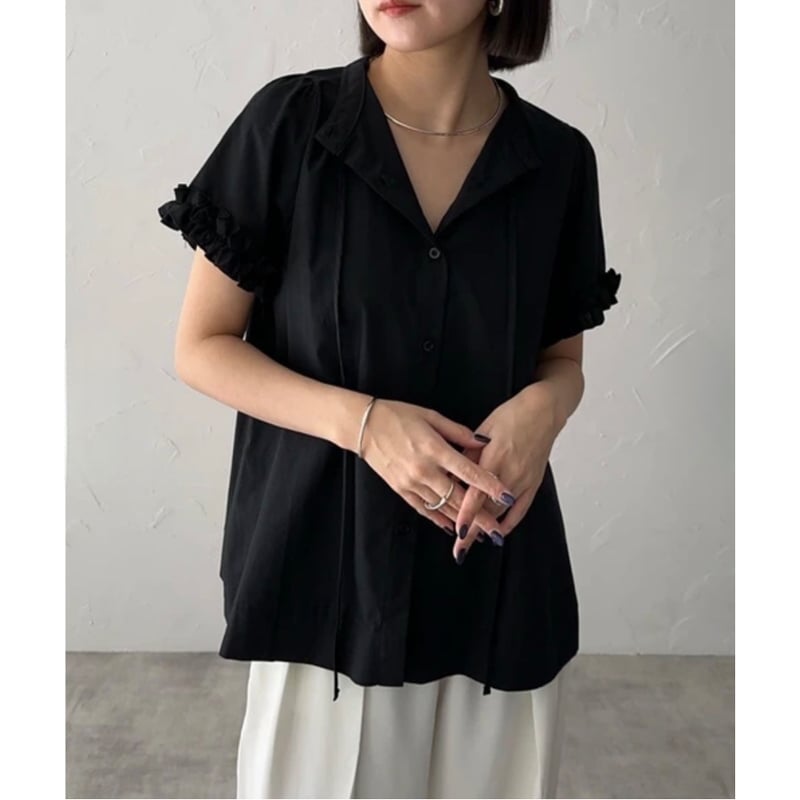 45R バンドカラータックプリーツブラウス　カディコットン　リボン　袖フリル スタンドカラータック&ギャザーフリルロングスリーブブラウス