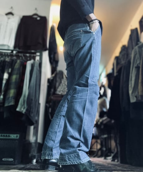 Levi's LED 立体裁断