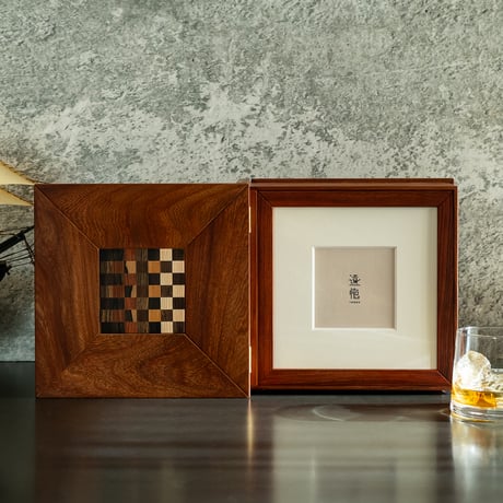 遠憶 祈りの小箱［チェッカーフラッグ］ミニ仏壇・遺品収納