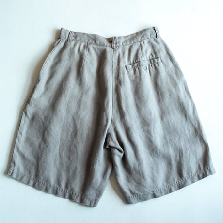 Down Town Two-tuck Linen Shorts