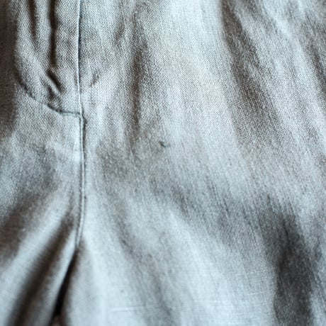 Down Town Two-tuck Linen Shorts