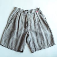 Down Town Two-tuck Linen Shorts