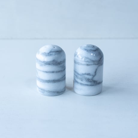 Salt & Pepper Shaker / Mable