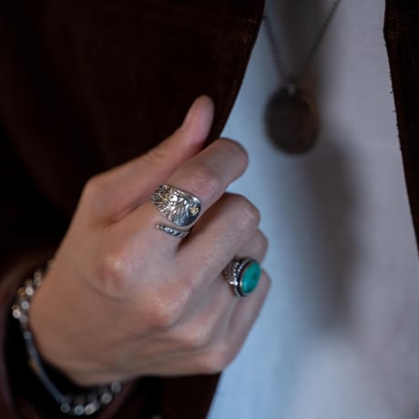 D.Native Spoon Ring (Gold Ver.)