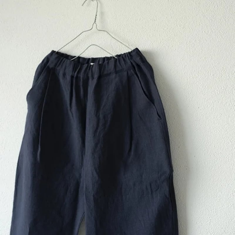 【新品未使用】リネン100%タックパンツ/yohaku /unisex unisex｜リネンタックパンツネイビー｜サイズ4 | 八画