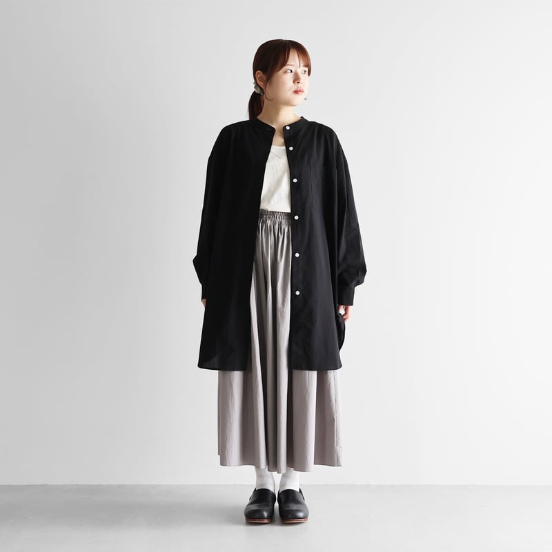 ゆるふわコットン比翼ロングシャツ｜ブラック | 八画