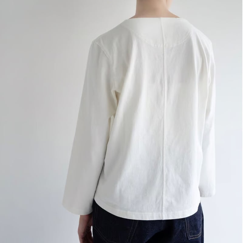 極美品 18AW Y-3 オーバーサイズロングシャツ バックロゴ L位 白 極美品 18AW Y-3 オーバーサイズロングシャツ バックロゴ L位 白