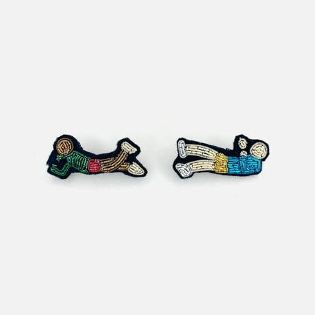 刺繍ブローチ / lazy day No.2