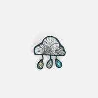 刺繍ブローチ / Rain-cloud