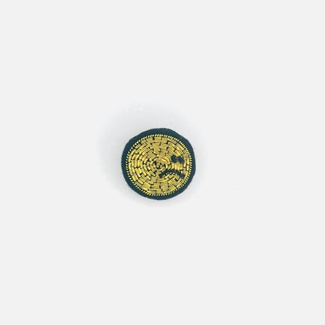 刺繍ブローチ / Unhappy face