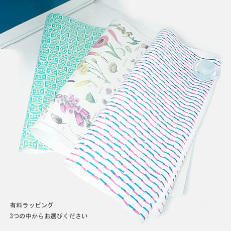 刺繍ブローチ / ブーイング