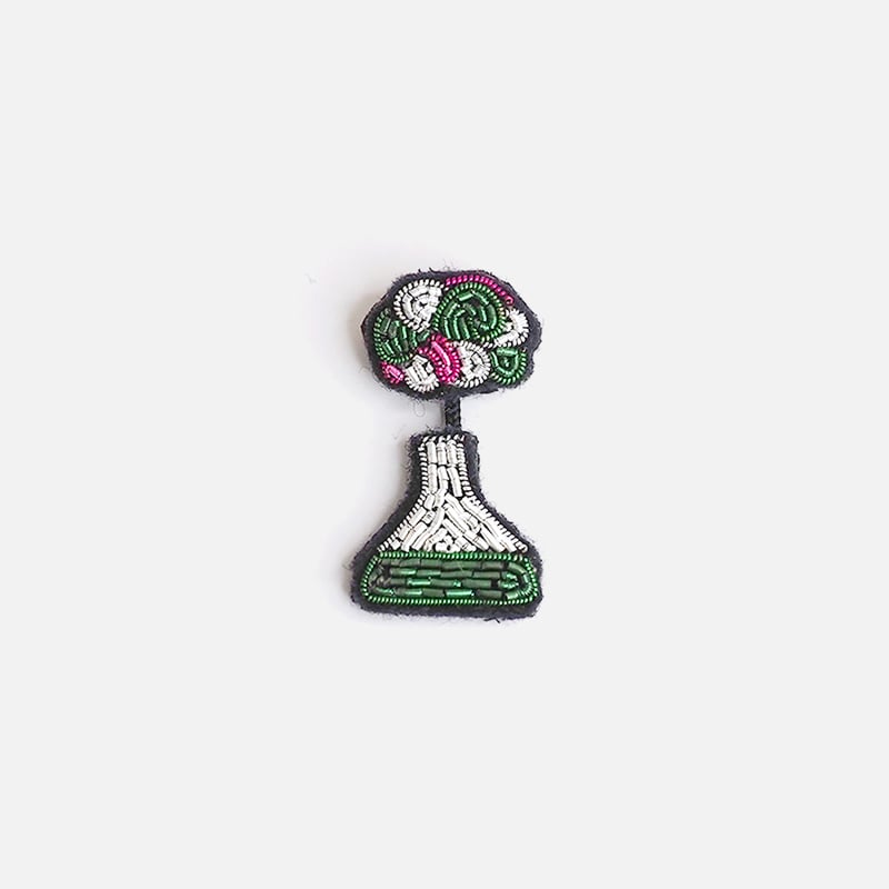刺繍ブローチ / 三角フラスコ | bansoko