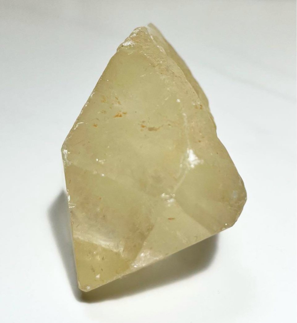 天然レモンクォーツ（硫黄水晶） 原石 ポイント 擦るとほんのり硫黄の